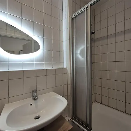 Mikra Homes24 In * クリミッチャウ